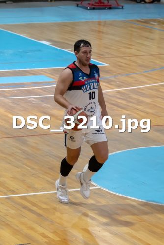 DSC 3210